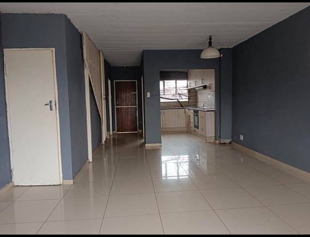 2 BEDROOM APARTMENT FOR SALE IN TURFFONTEIN